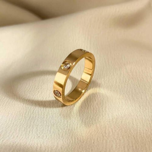 2024-Trendy-Shiny-Zircon-Rings-Stainless-Steel-Rose-Gold-Love-Ring-for-Women-Men-Couple-Rings_1_d5638144-57d9-444f-ab6e-8b1feebf3794