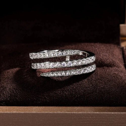 Huitan-Fashion-Surround-Shaped-Finger-Rings-for-Women-Shiny-Crystal-CZ-Marriage-Party-Bridal-Rings-Statement_1